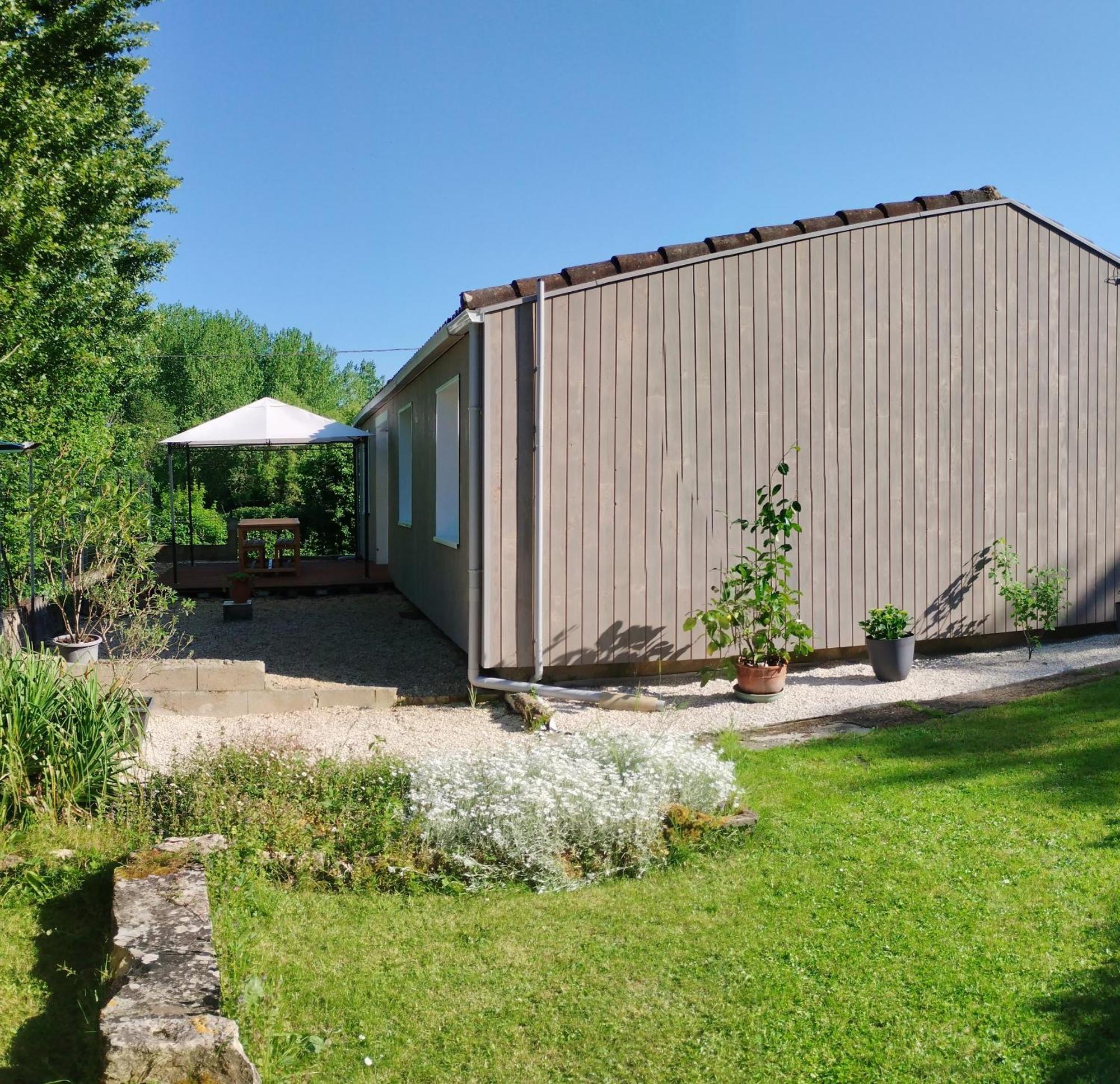 Gite Le Vieux Moulin Sansais Esterno foto